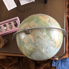 古い地球儀の画像