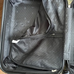 無料でお譲り 2~3泊用スーツケースの画像