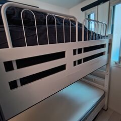 【９万円程のお品】【ほぼ未使用】 親子ベッド 二段ベッド　シングルベッド2台としてもご使用可能の画像
