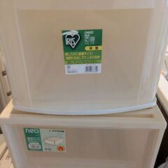 押入れ　収納ケースの画像