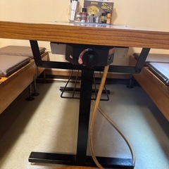 お好み焼き用鉄板テーブルの画像