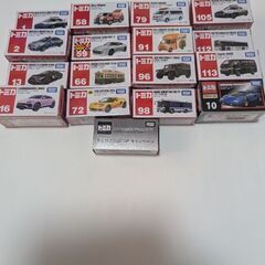 トミカ　7億台記念品含む　16台セット売ります。の画像