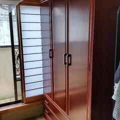 洋ダンス 　美品　クローゼット1又は2　棚6取外し可　引出し2　鏡付きの画像
