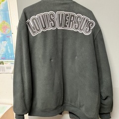 お値下！Louisversus  ジャンパー  Lの画像