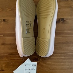 H&M子供シューズの画像
