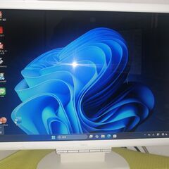 NECデスクトップパソコン本体・液晶モニターセット（本体SSD搭載サクサク+モニター＋キーボード+マウス）Office2021が入っているので即使えます。 DVDコピーしたい方には貴重になったDVD-Shrink3.2も使えます。 Windows11環境でもDVD-Shrink3.2使えてDVD焼けます～。ホビー＆事務で！！！の画像