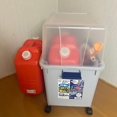 灯油タンク、電動ポンプ、ケースのセット