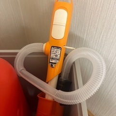 灯油タンク、電動ポンプ、ケースのセットの画像