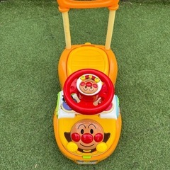 アンパンマンの車