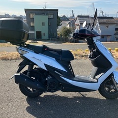 【低走行、美品】スズキ　スウィッシュ１２５リミテッド(人気のパールホワイト)の画像