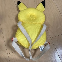 ピカチュウ　ヘッドガードリュックの画像