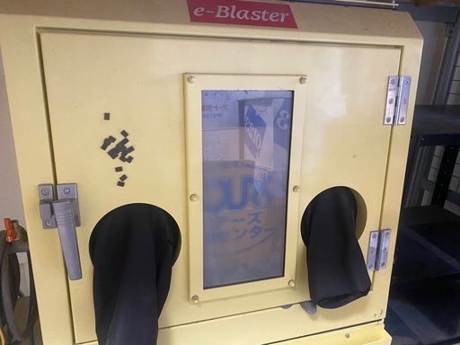 業務用サンドブラスター(コンプレッサー、本体、集塵機)