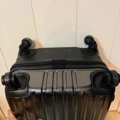 エンボス加工のキャリーケース
の画像