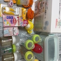 哺乳瓶　哺乳瓶消毒ケースなど19点