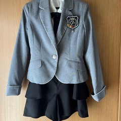 150 女子スーツ　卒業式に♡
