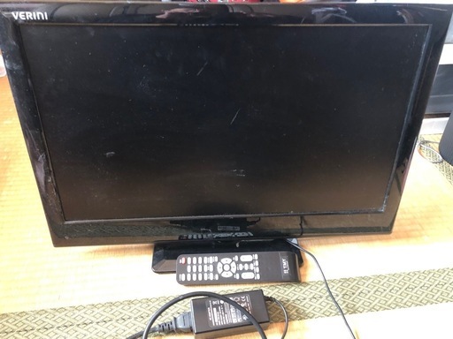 VERINI 液晶テレビ　24インチ