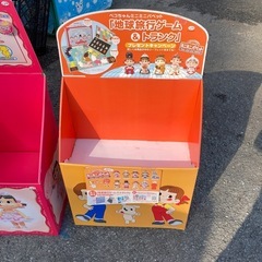 ペコちゃん非売品店舗用置き台の画像