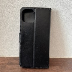 iPhone14用　スマホケース　手帳型　黒の画像
