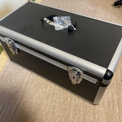 箱　ツールBOX 鍵付き　未使用