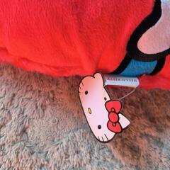 新品　ハート型キティちゃんクッションの画像