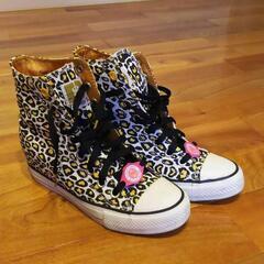 決まりました！未使用スニーカー　23.5　の画像