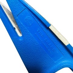 テーピングカッター　クレイマー製　Cramer Shark TapeCutterの画像