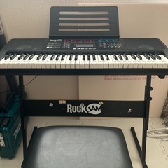 電子ピアノ　