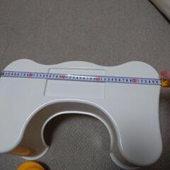 トイトレ用踏台と便座の画像