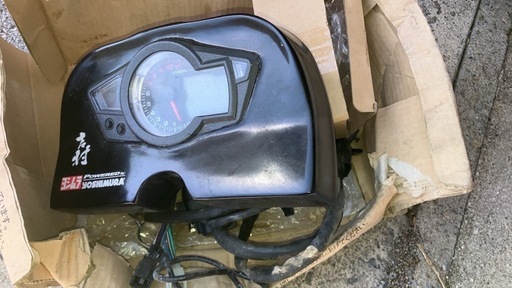 SUZUKI GSX-R1000 バッテリーケース スズキ [A-240412-16-21-wh