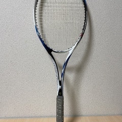 ソフトテニスのラケット