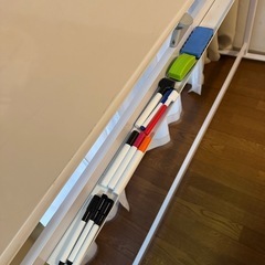 【新品同様】SKK ホワイトボード 両面 脚付き 1800mm×900mmの画像