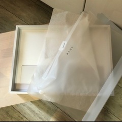 Microsoft surface laptop studio 空箱の画像