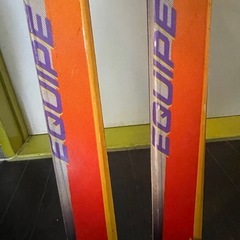 サロモンスキー板ビンディング付きの画像