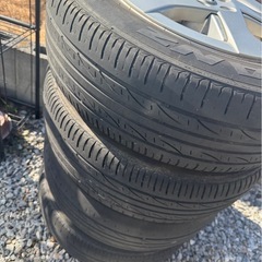 タイヤの画像