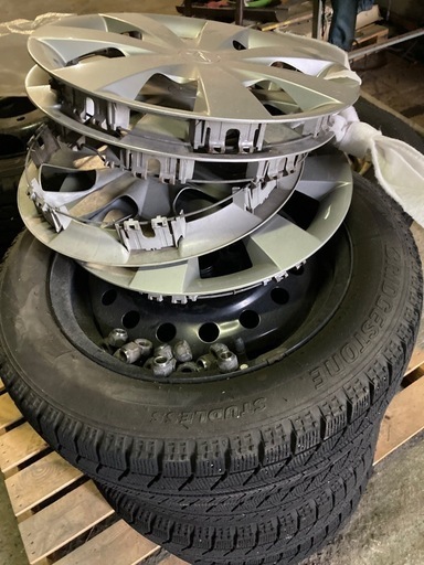 スタッドレスタイヤ　155/65R14