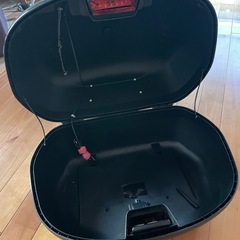 バイク　リアボックス【お値下げしました】の画像