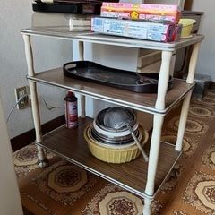 【お取引中】キャスター付き　台の画像