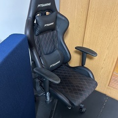 【値下げしました！決まり次第終了！】（RTGAMING）ゲーミングチェアーの画像
