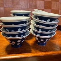 水玉食器19個の画像