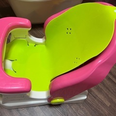 リッチェル　バスチェア