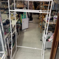 ランドリーラック　伸縮可能　洗濯機上ラック ランドリー収納 中古品 ③