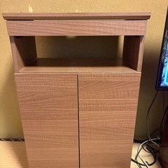 交渉中　電話台　お譲りいたします。