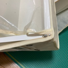 押し入れに入れられる漫画ラックの画像