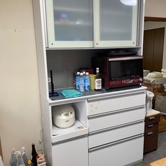 キッチンキャビネット