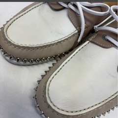 クリチチャンルブタン美品ローファーの画像
