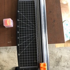 ペーパーカッター（替刃1個付）