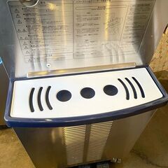 美品 日世ソフトクリームフリーザー 空冷式 NA-6440AE ソフトクリームサーバー・アイスクリームマシーン・アイスクリームフリーザー・ソフトクリームメーカー 自動殺菌ソフトサーバー【中古】の画像