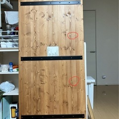 天然木を使用したダイニングテーブルの画像