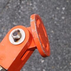 金属製 突っ張り棒 伸縮式 約1m7~1m42cm １本の画像