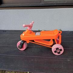 足漕ぎ二輪車